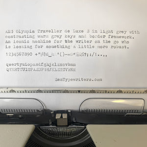 White Olympia Traveller de Luxe S Typewriter